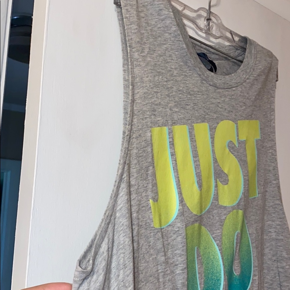 Tank top - Picture 3 of 3